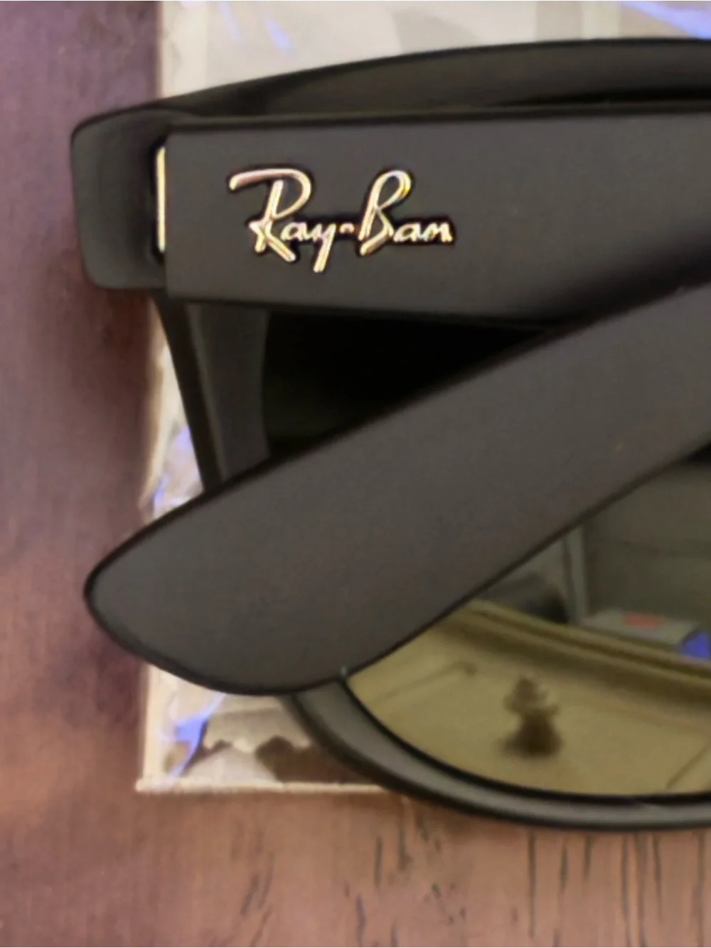 BNIB Raybans RB2132 black wayfarer